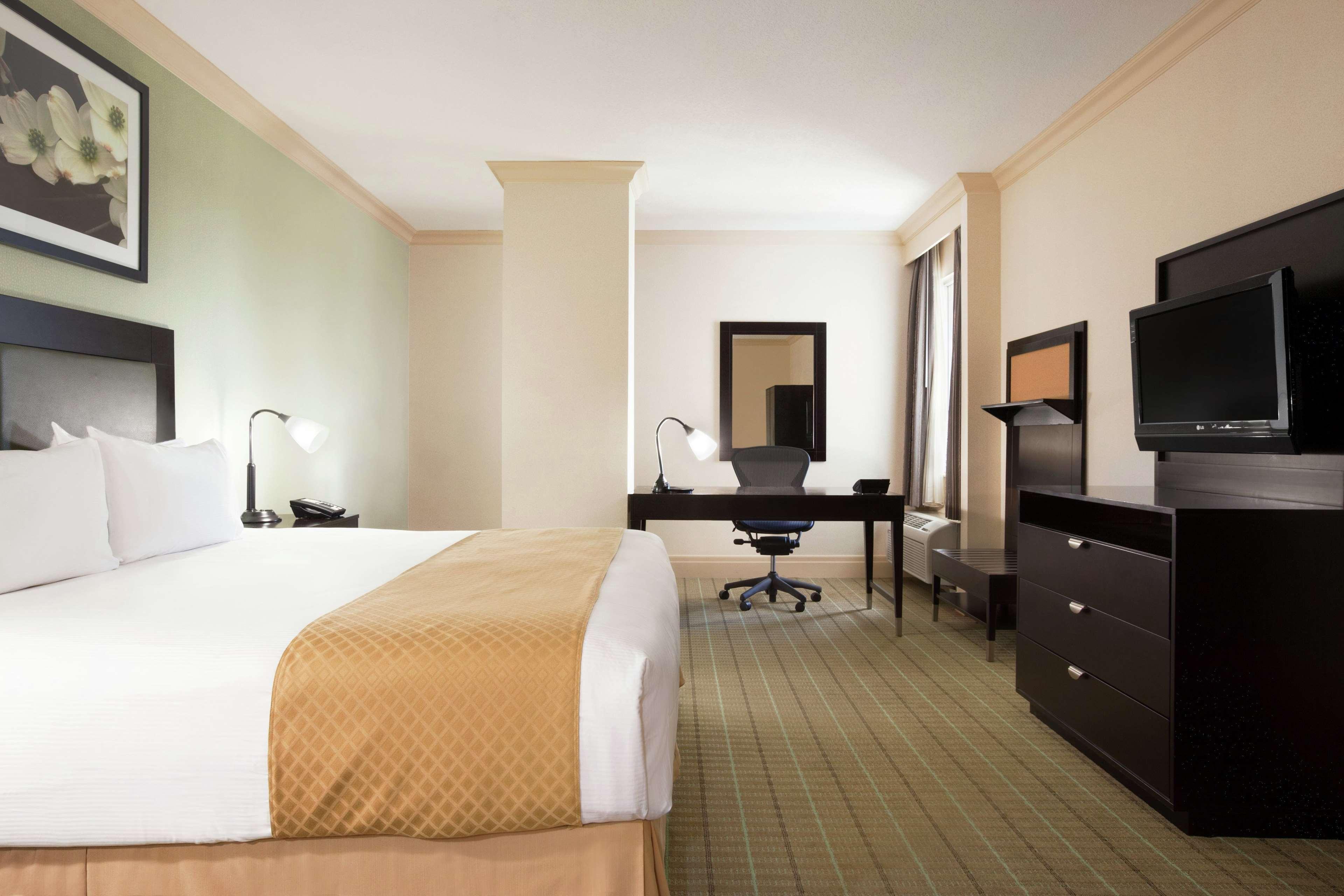ดับเบิ้ลทรี บาย ฮิลตัน ดัลลาส เลิฟ ฟิลด์ Hotel ดัลลัส ภายนอก รูปภาพ