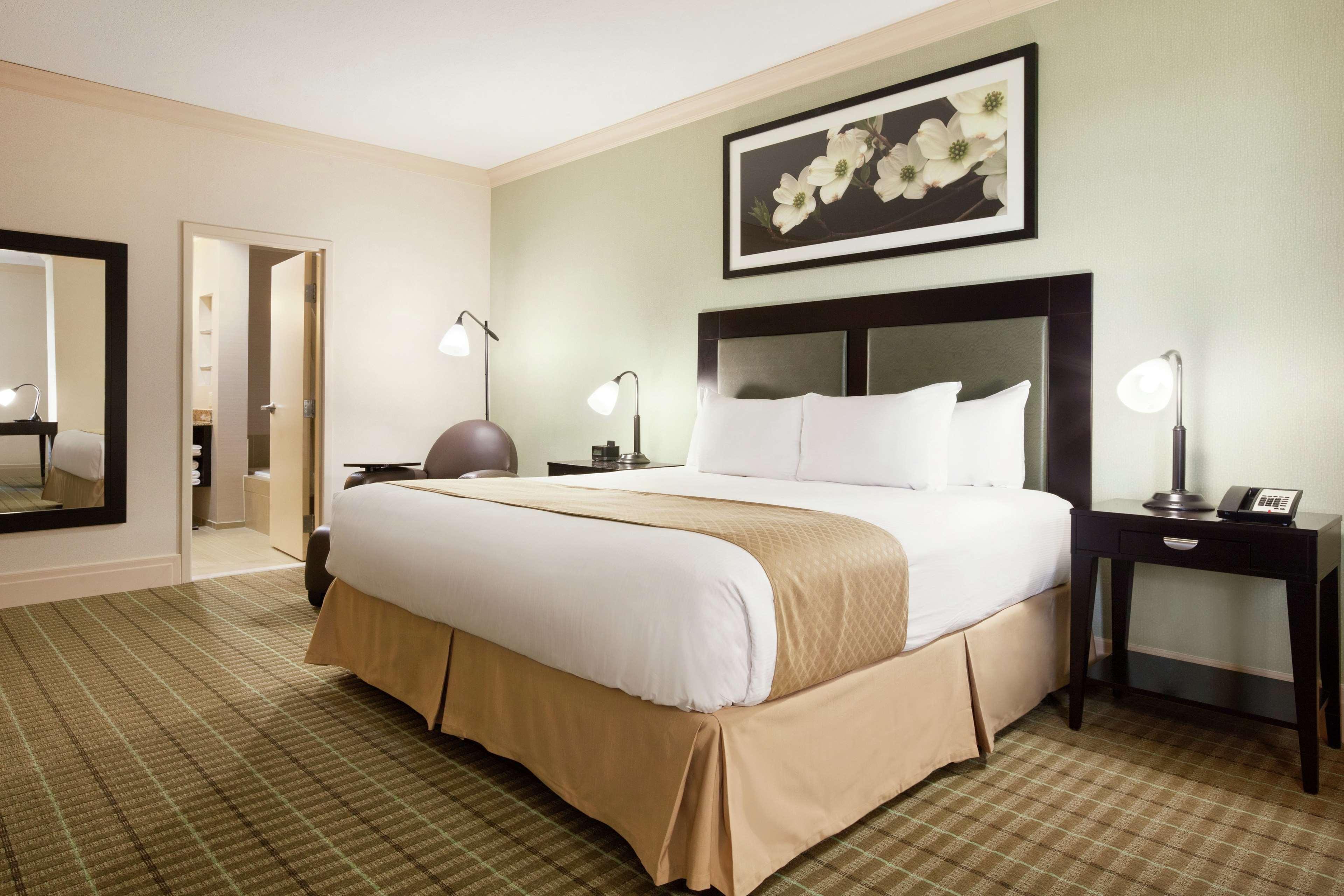ดับเบิ้ลทรี บาย ฮิลตัน ดัลลาส เลิฟ ฟิลด์ Hotel ดัลลัส ภายนอก รูปภาพ